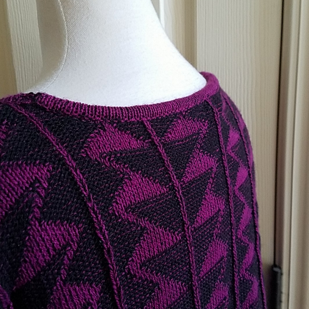 Poncho - Picture 4 of 4